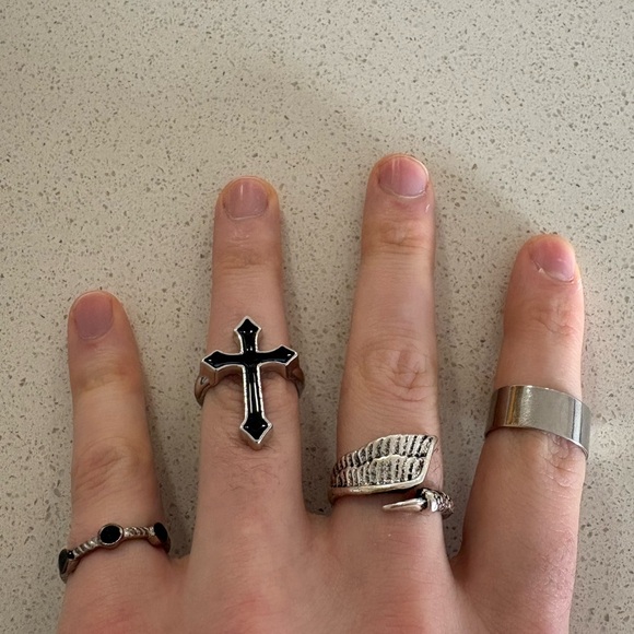 Ring (4) bundle - Picture 2 of 7